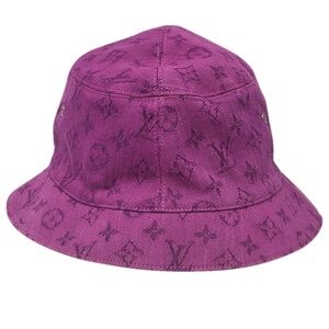 Luis Vuitton reversible bucket hat, not available retail anymore SS 2024